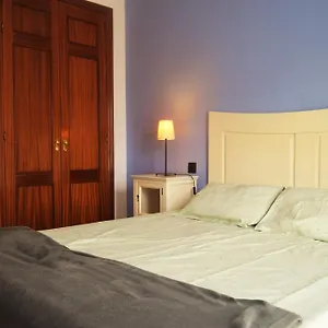 punta-del-este-duplex-2.adeje-hotels.com/
